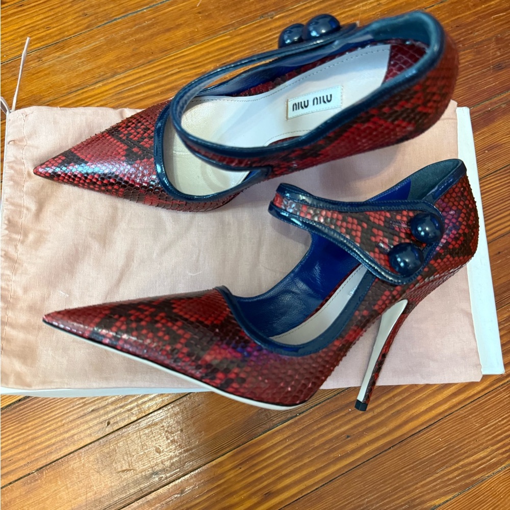 New in Box Authentic Miu Miu Red Genuine Python Maryjane Stiletto Size 40